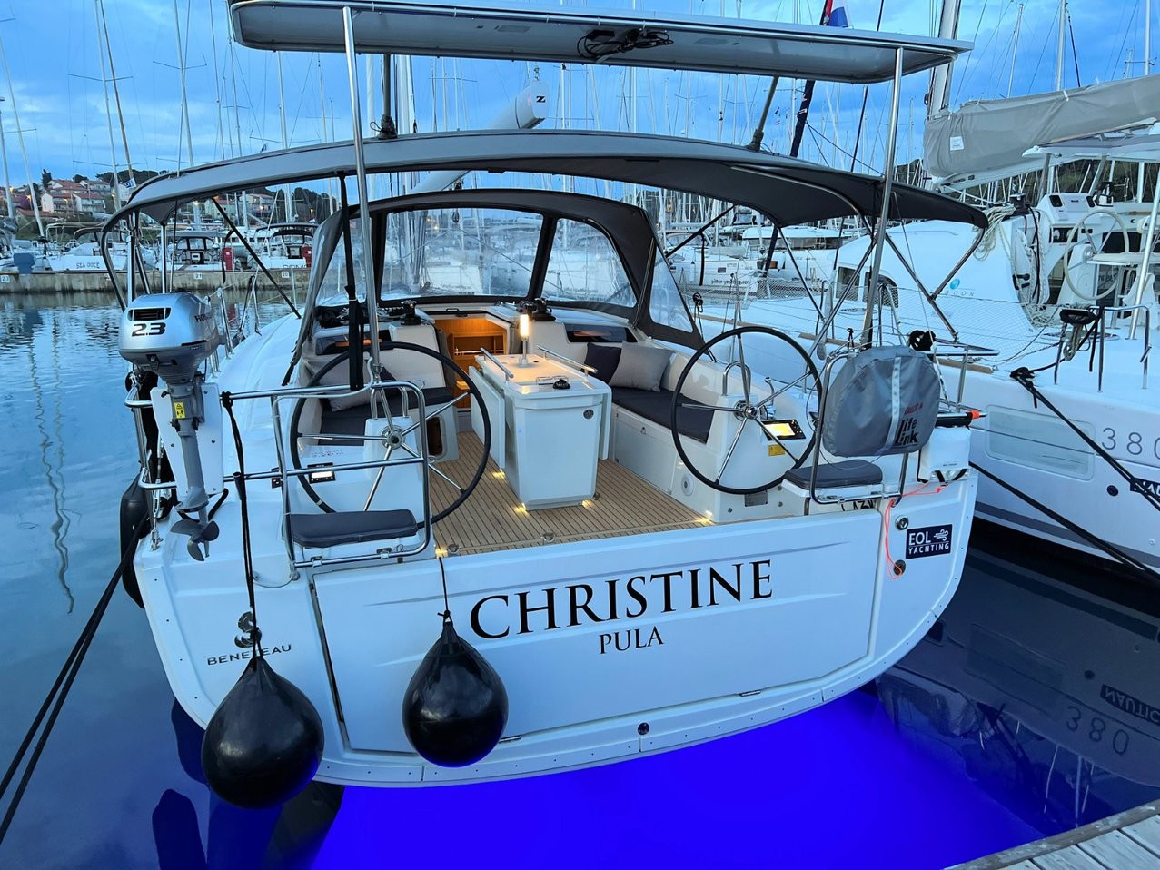 Oceanis 40.1, Christine | Yacht Charter Croatia