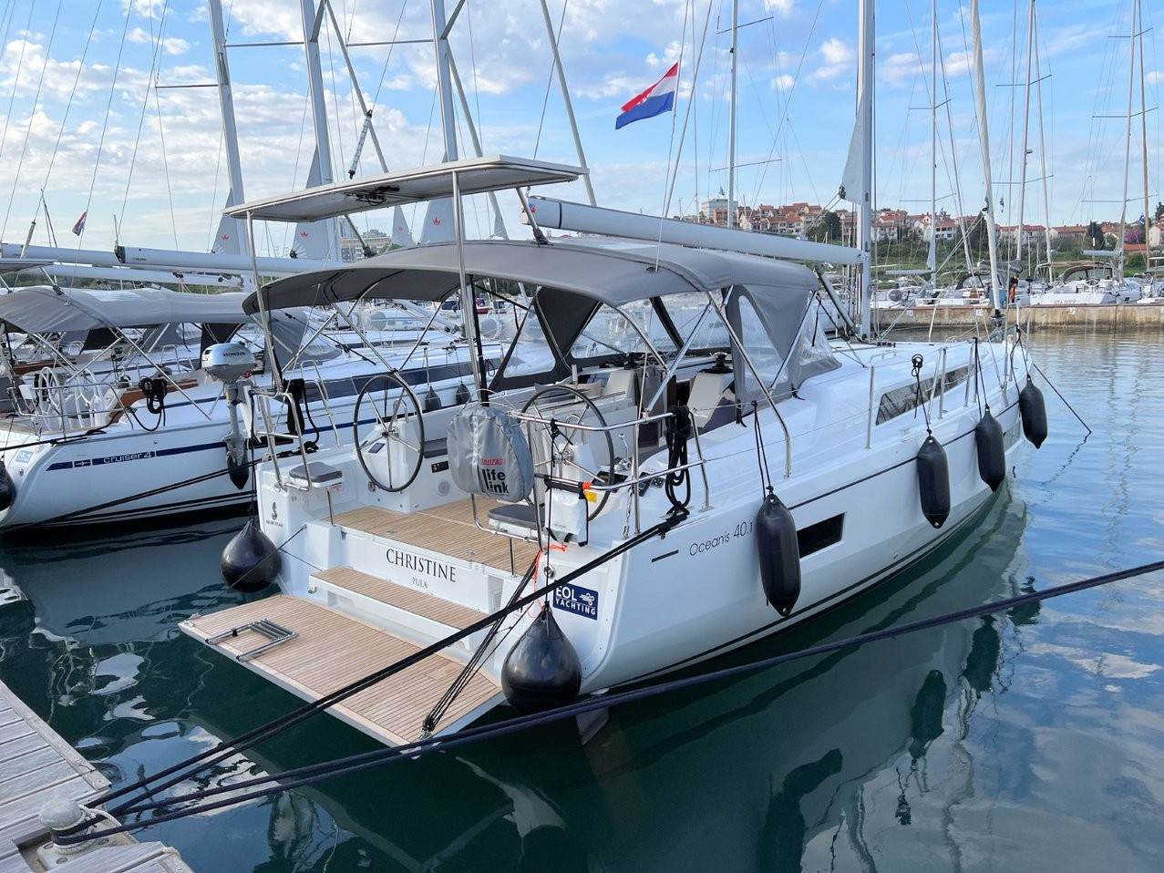 Oceanis 40.1, Christine | Yacht Charter Croatia