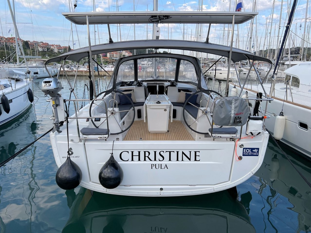 Oceanis 40.1, Christine | Yacht Charter Croatia