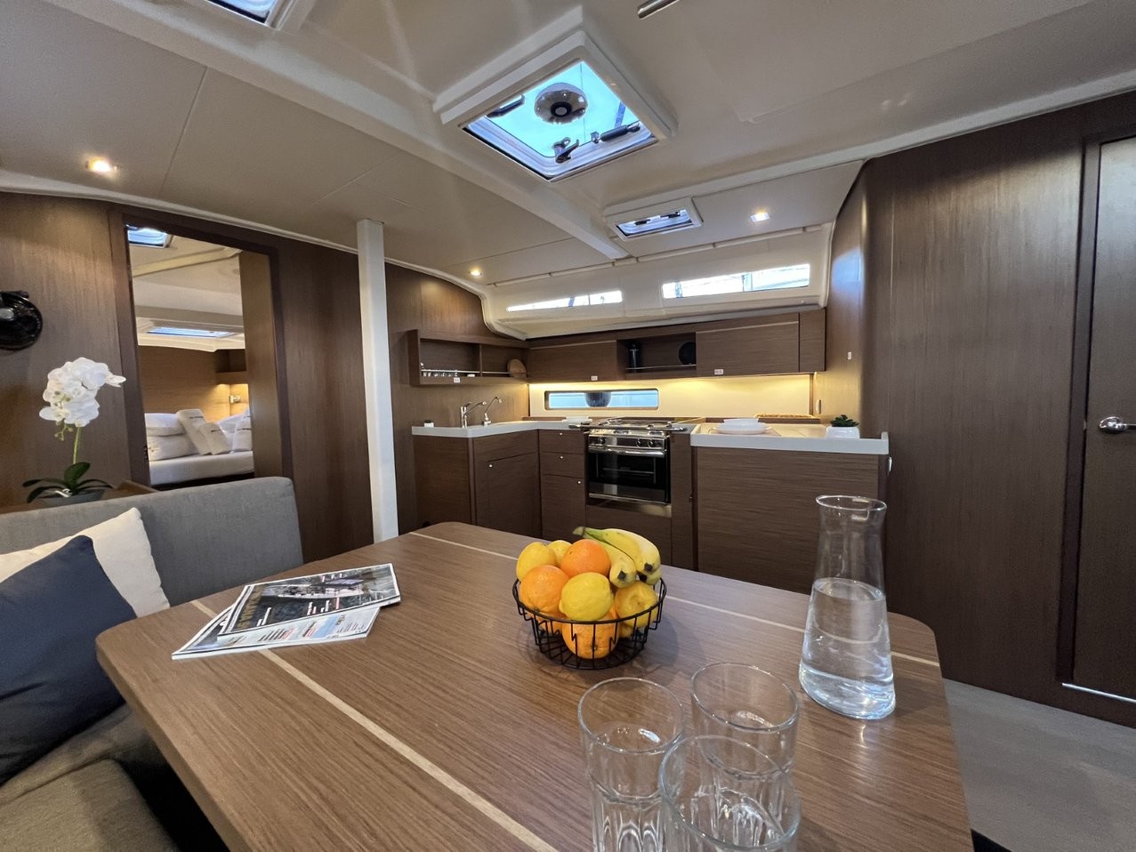 Oceanis 40.1, Christine | Yacht Charter Croatia