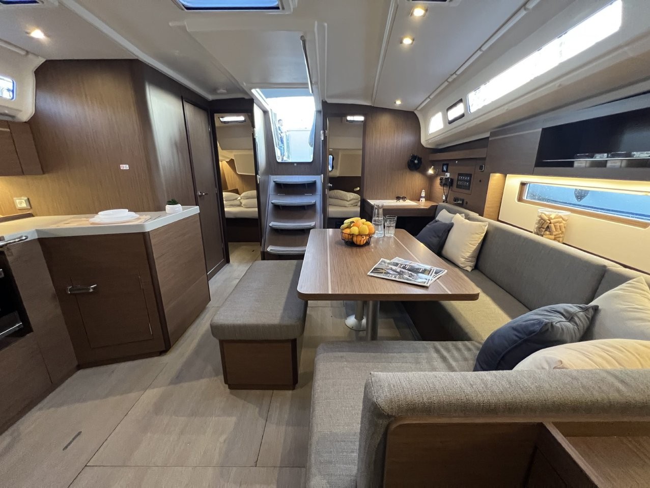 Oceanis 40.1, Christine | Yacht Charter Croatia