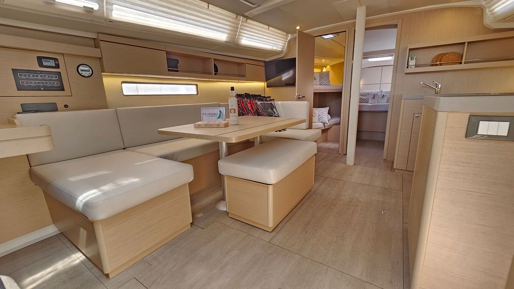 Oceanis 40.1, Dream Weaver | Yacht Charter Croatia