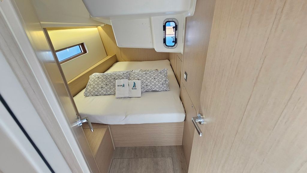 Oceanis 40.1, Dream Weaver | Yacht Charter Croatia