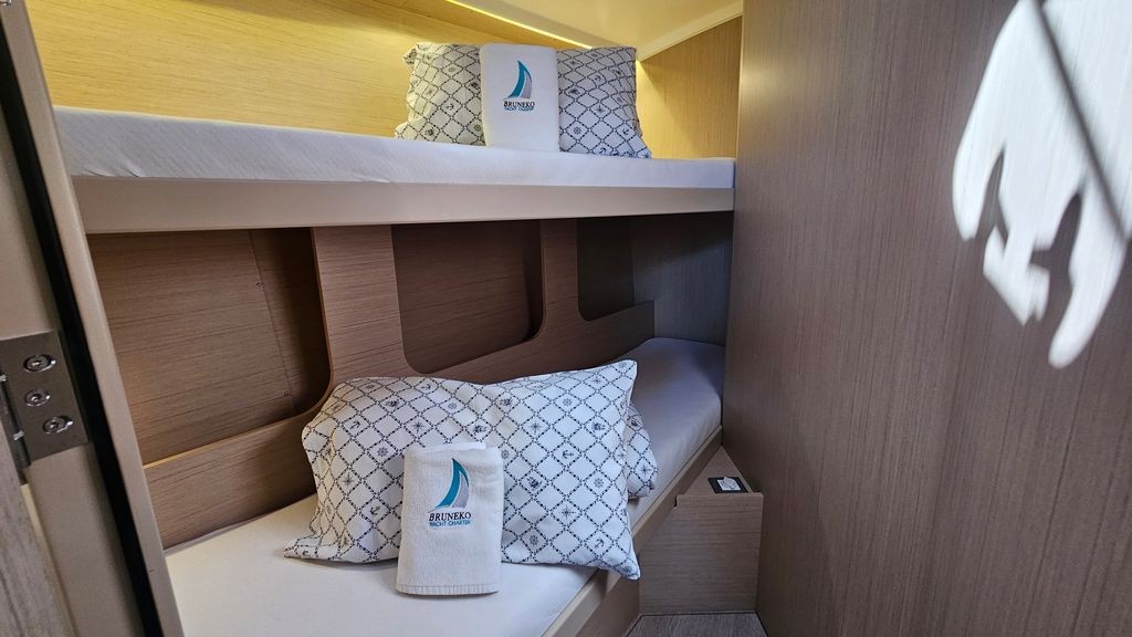Oceanis 40.1, Dream Weaver | Yacht Charter Croatia