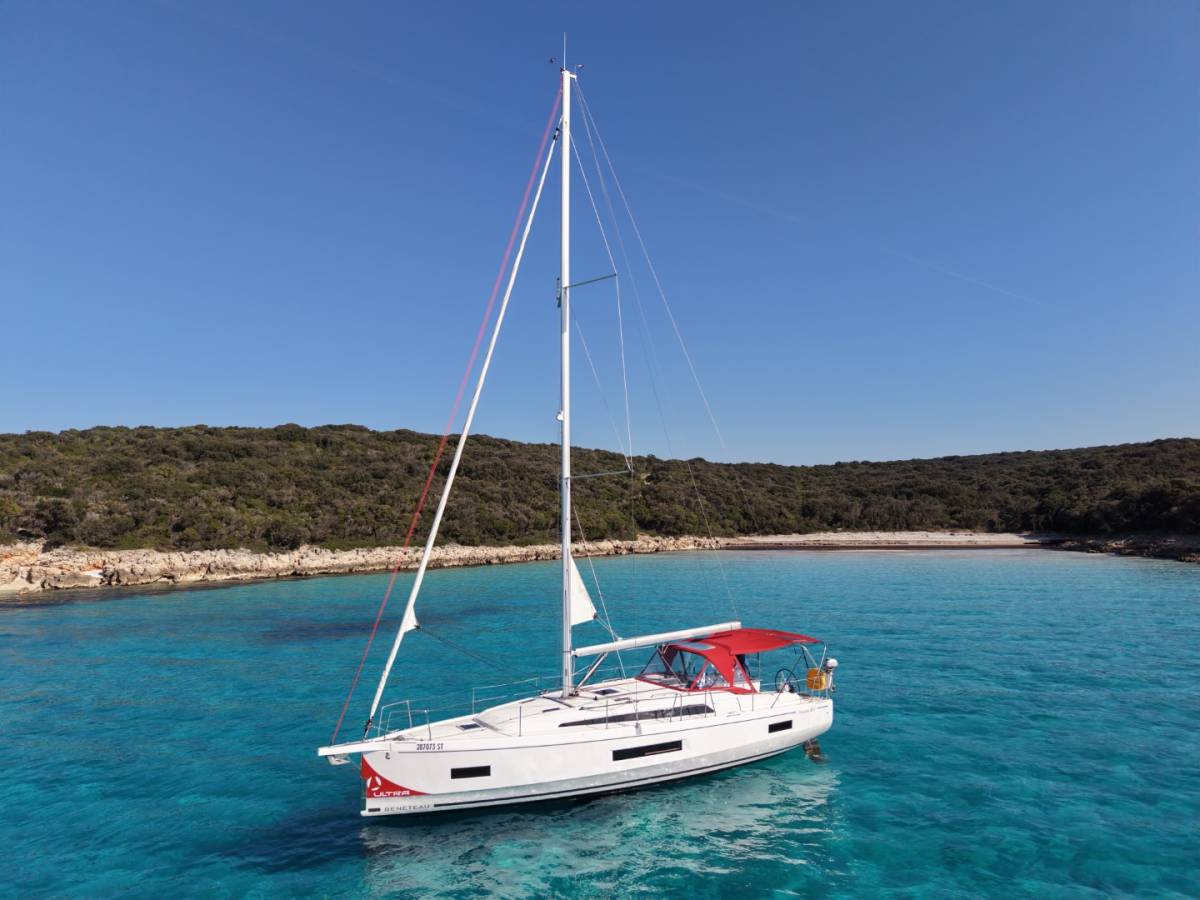 Oceanis 40.1, Kobe | Noleggio di Yacht Croazia