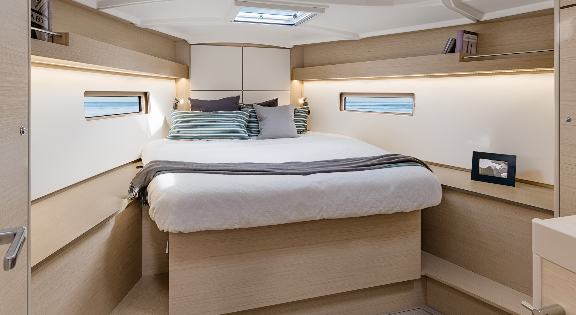 Oceanis 40.1, Mamma Mia | Yacht Charter Croatia