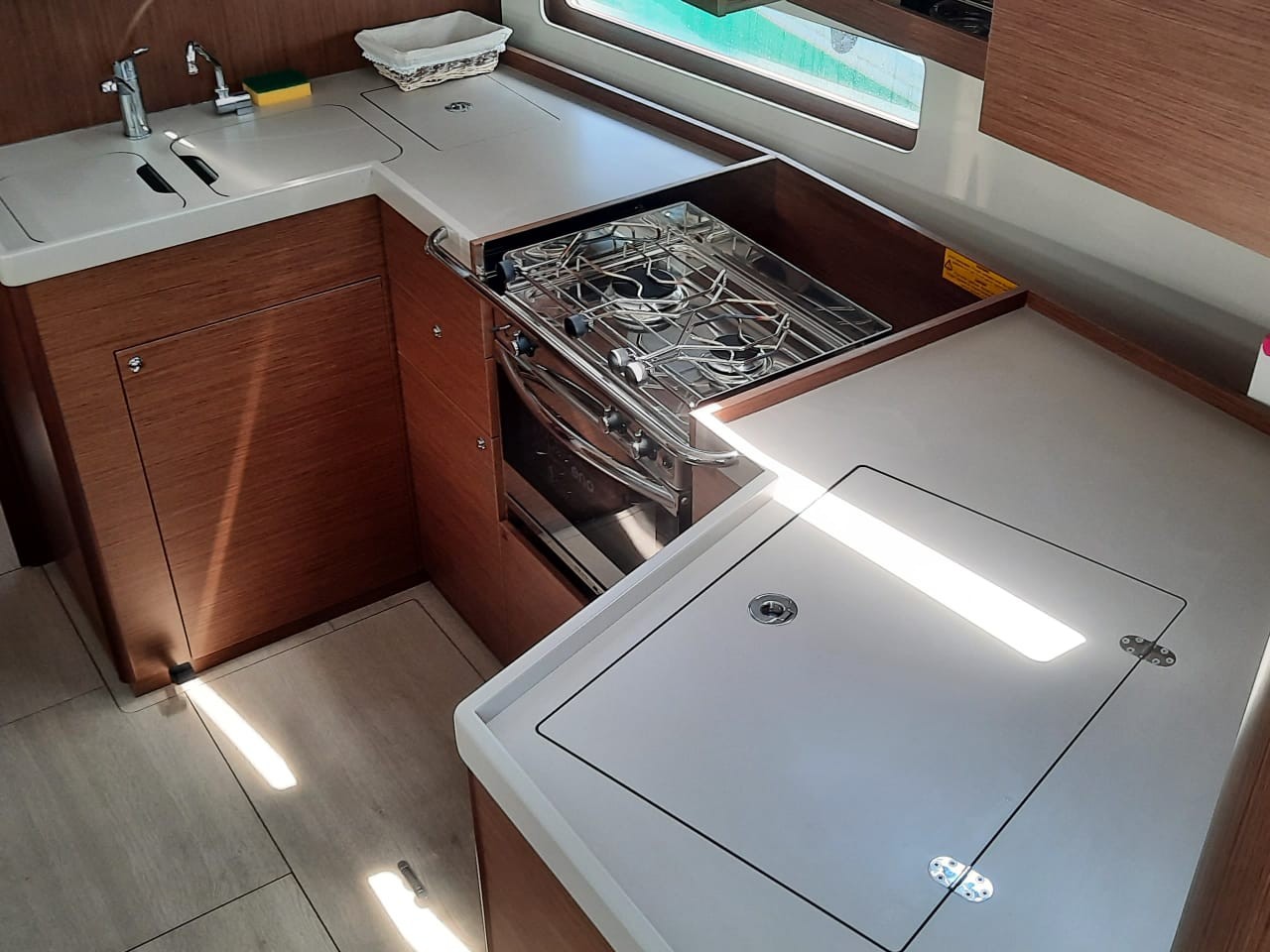 Oceanis 40.1, Albius | Yacht Charter Croatia