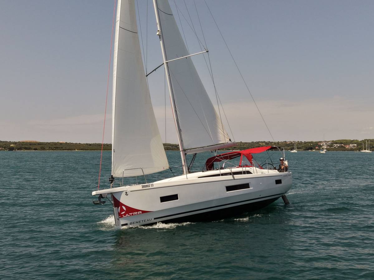 Oceanis 40.1, Dory | Yacht Charter Croatia