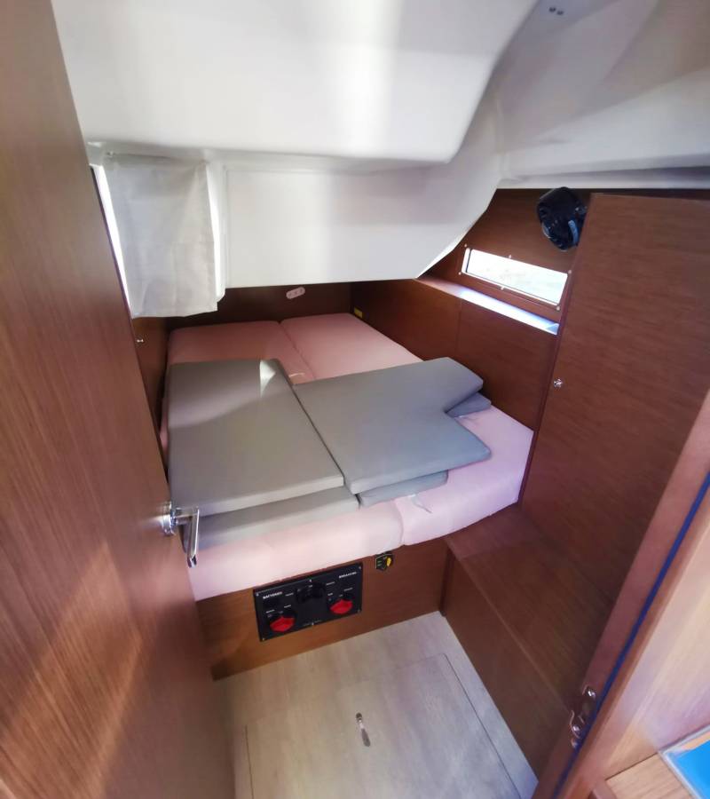 Oceanis 40.1, Dory | Yacht Charter Croatia
