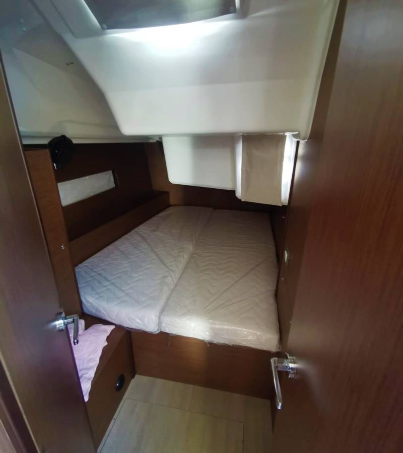 Oceanis 40.1, Dory | Yacht Charter Croatia