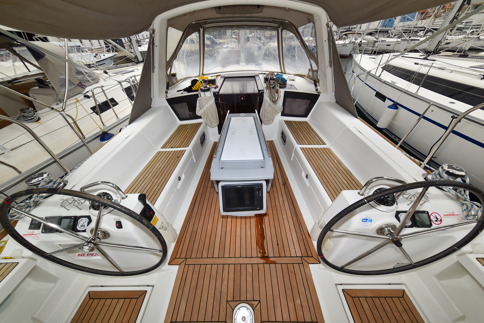 Oceanis 41, Hope | Yacht Charter Croatia