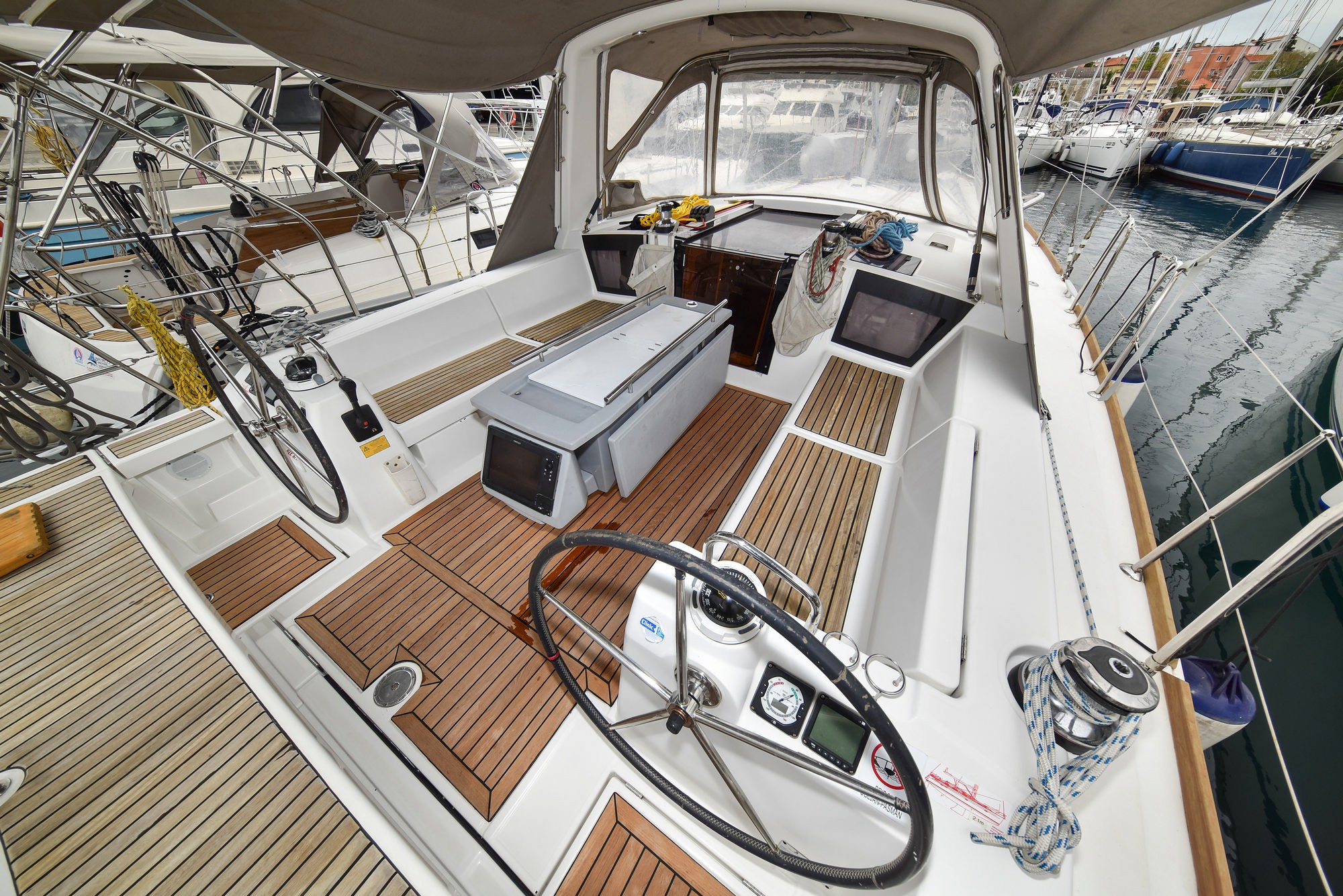 Oceanis 41, Hope | Yacht Charter Croatia