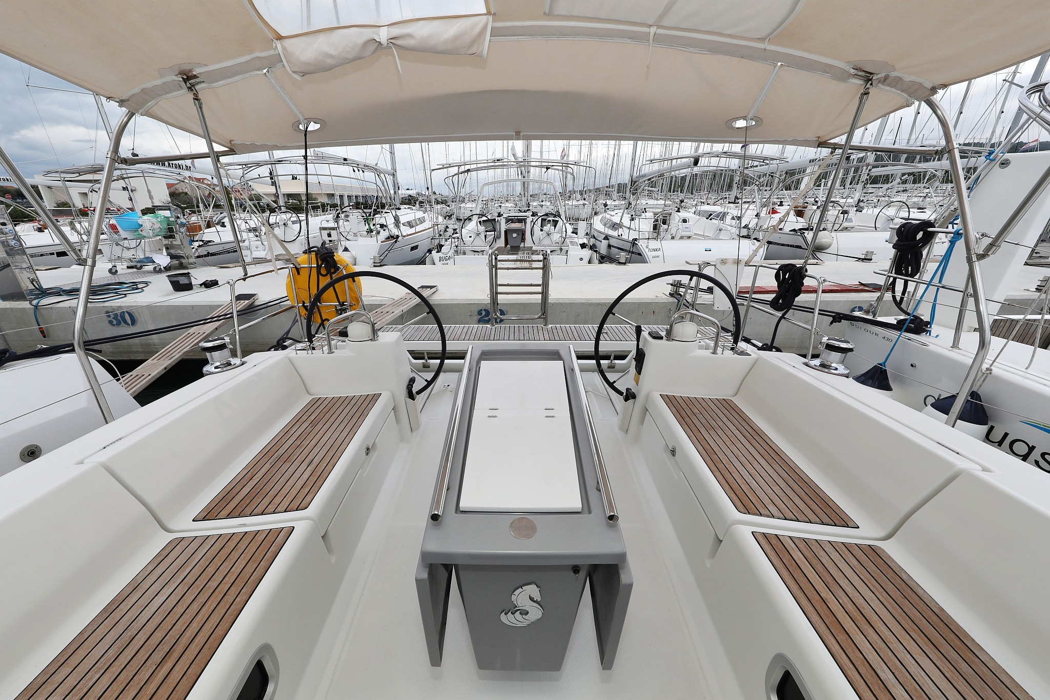Oceanis 41, Zyntha | Yacht Charter Croatia
