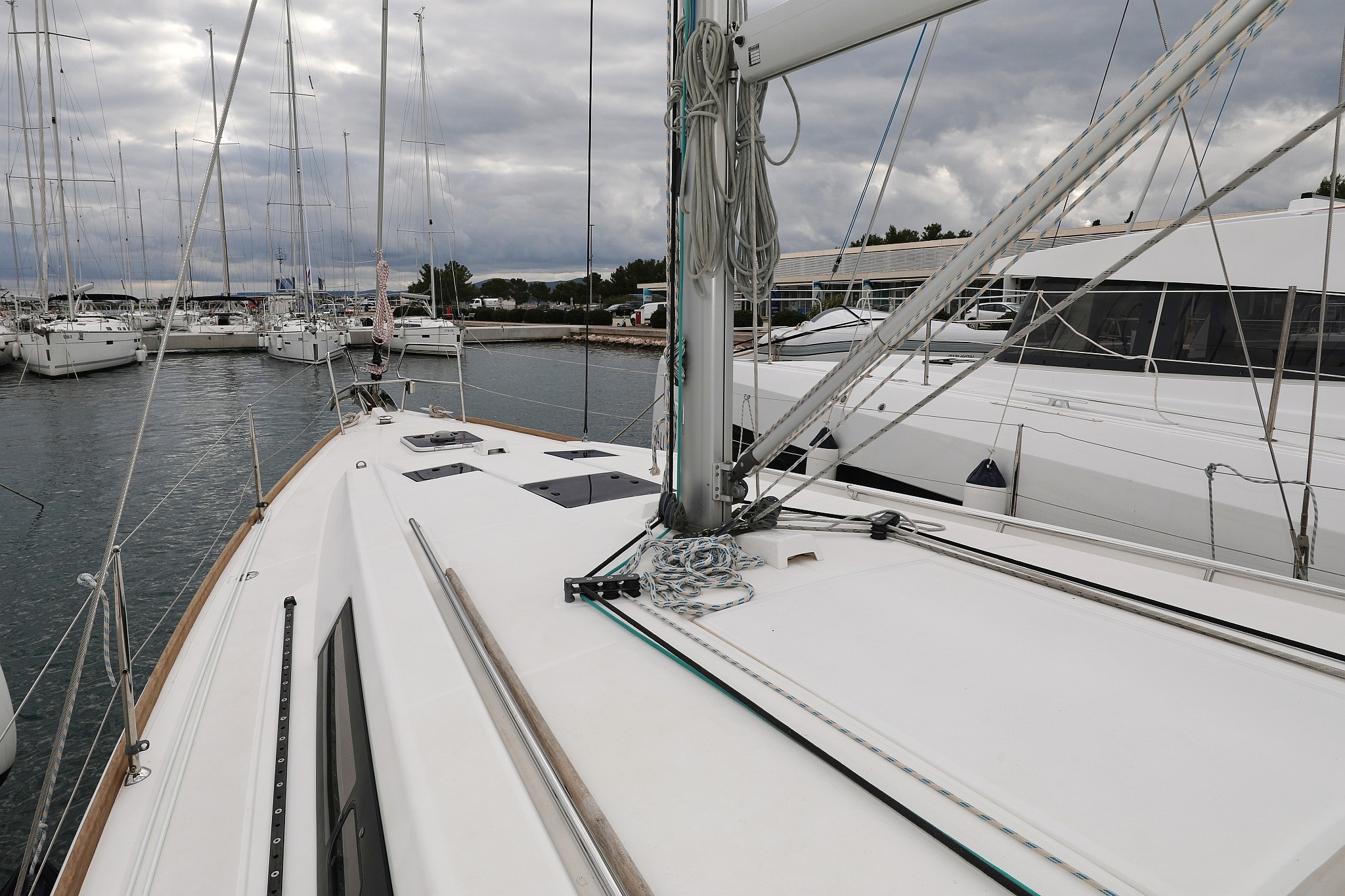 Oceanis 41, Zyntha | Yacht Charter Croatia