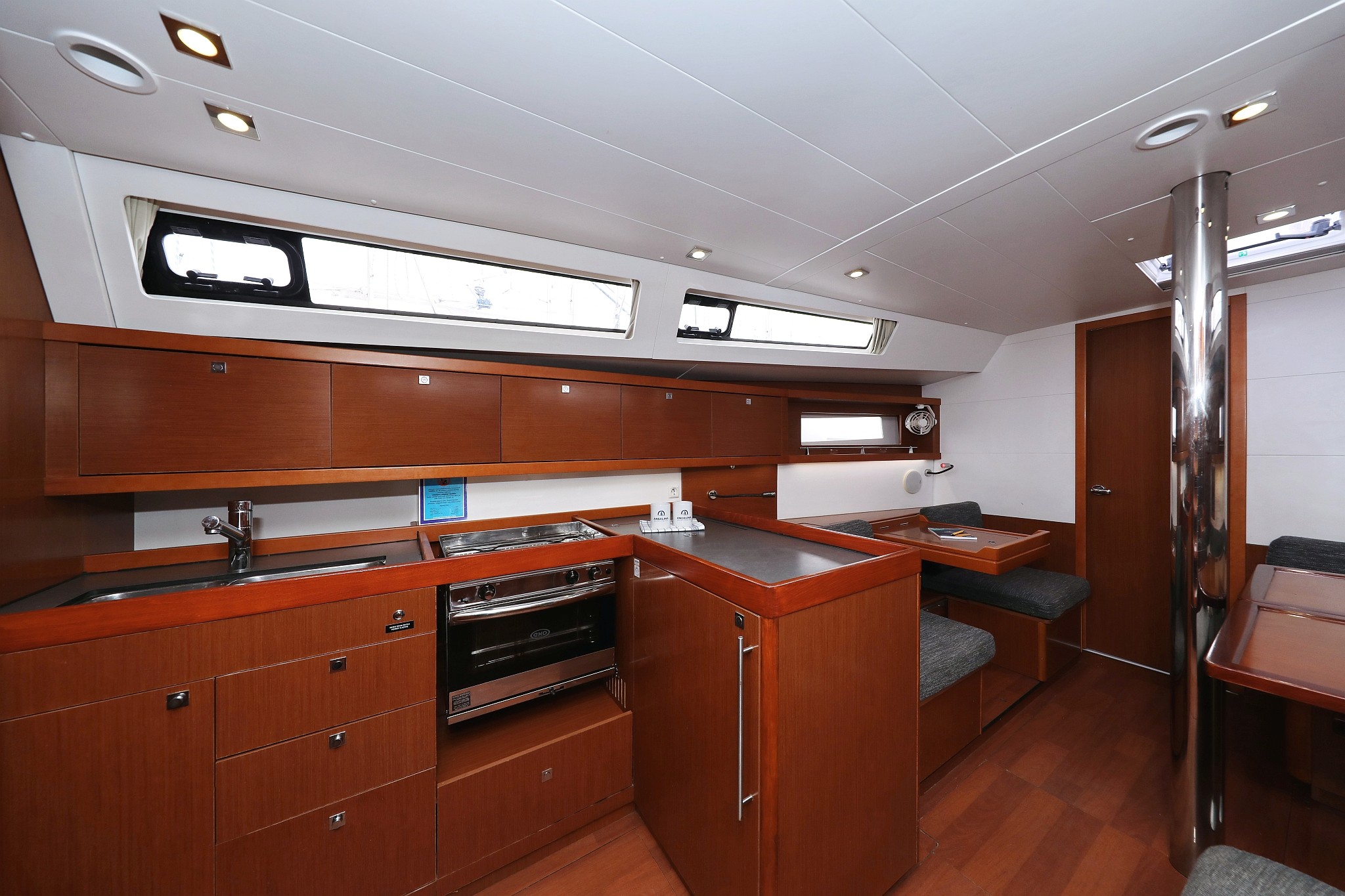 Oceanis 41, Zyntha | Yacht Charter Croatia