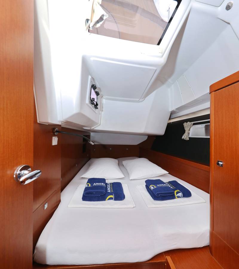 Oceanis 41, Zyntha | Yacht Charter Croatia