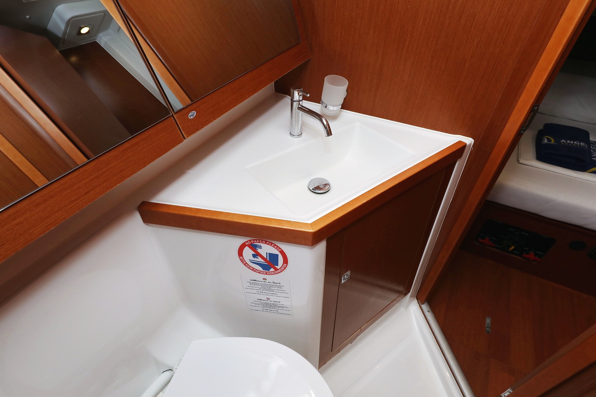 Oceanis 41, Zyntha | Yacht Charter Croatia