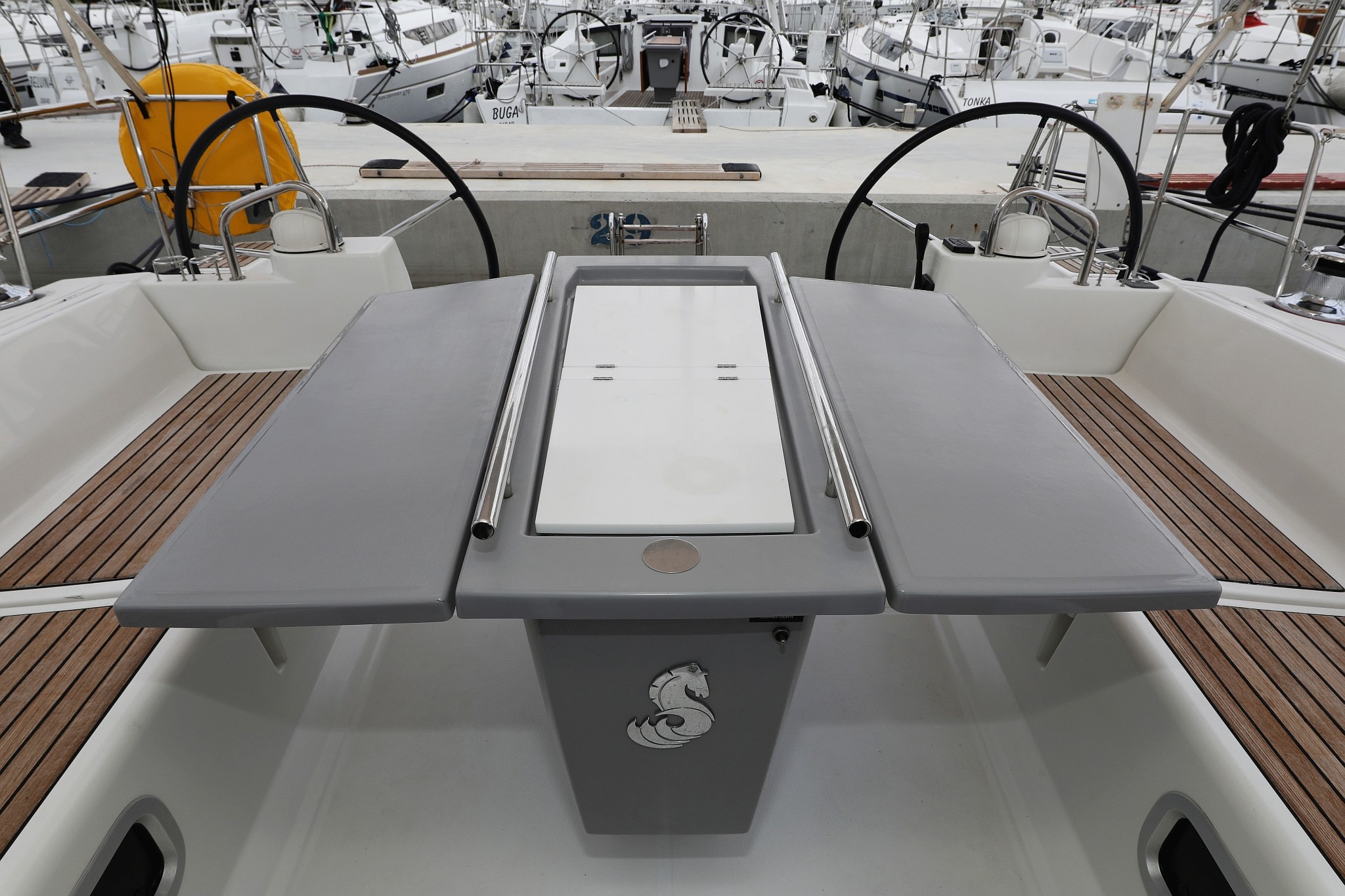 Oceanis 41, Zyntha | Yacht Charter Croatia
