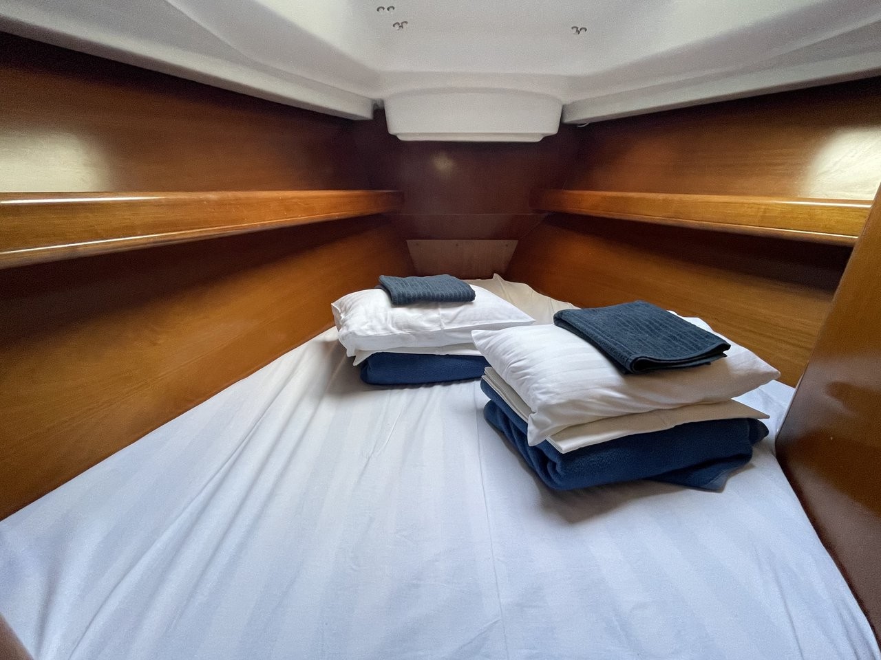 Oceanis 411 Celebration, M&M | Yacht Charter Croatia