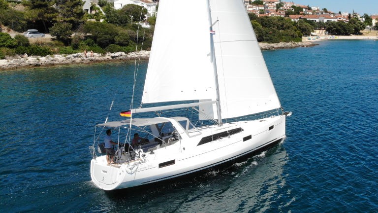 Oceanis 41.1, All Winds | Yacht Charter Croatia