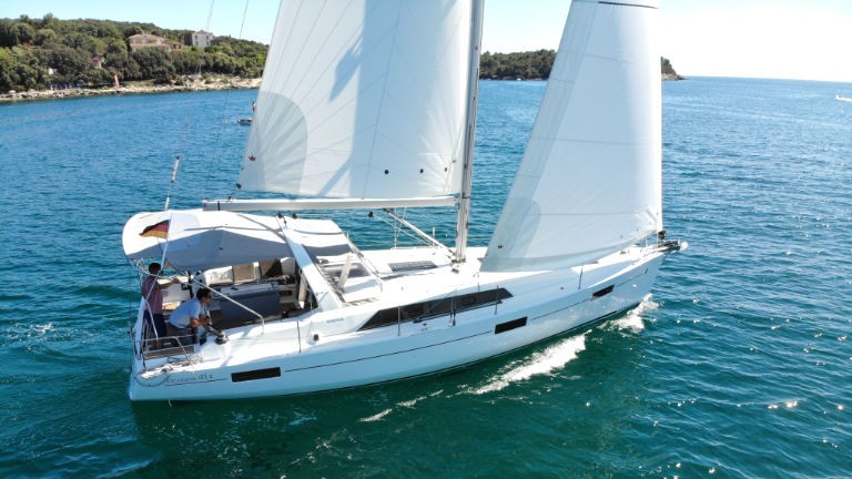 Oceanis 41.1, All Winds | Yacht Charter Croatia