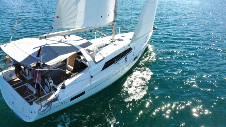 Oceanis 41.1, All Winds | Yacht Charter Croatia