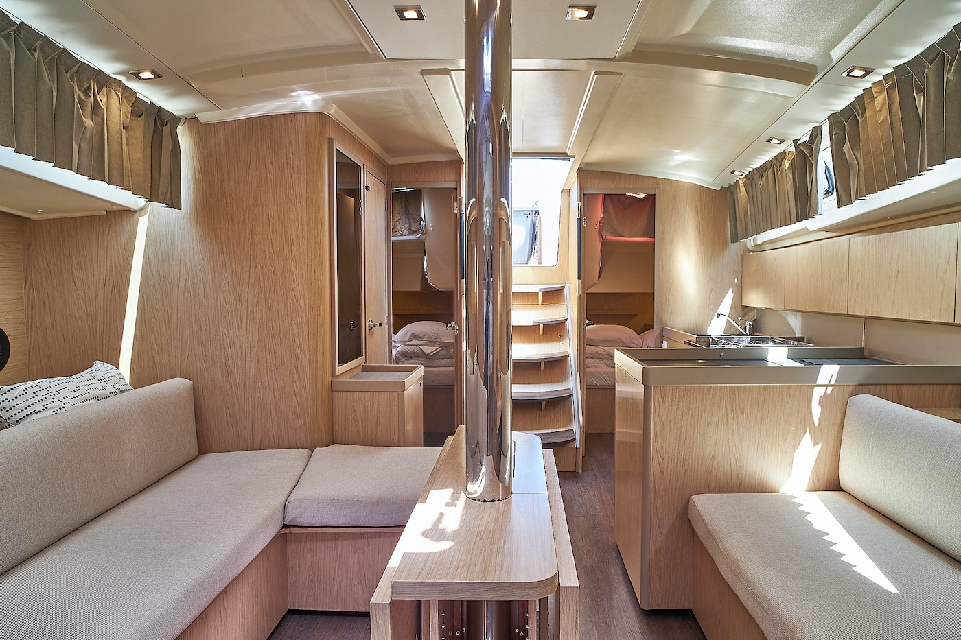 Oceanis 41.1, White Beauty | Yacht Charter Croatia