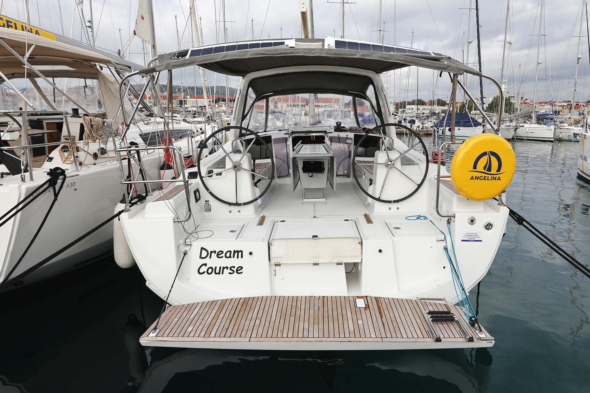 Oceanis 41.1, Dream Course | Yacht Charter Croatia