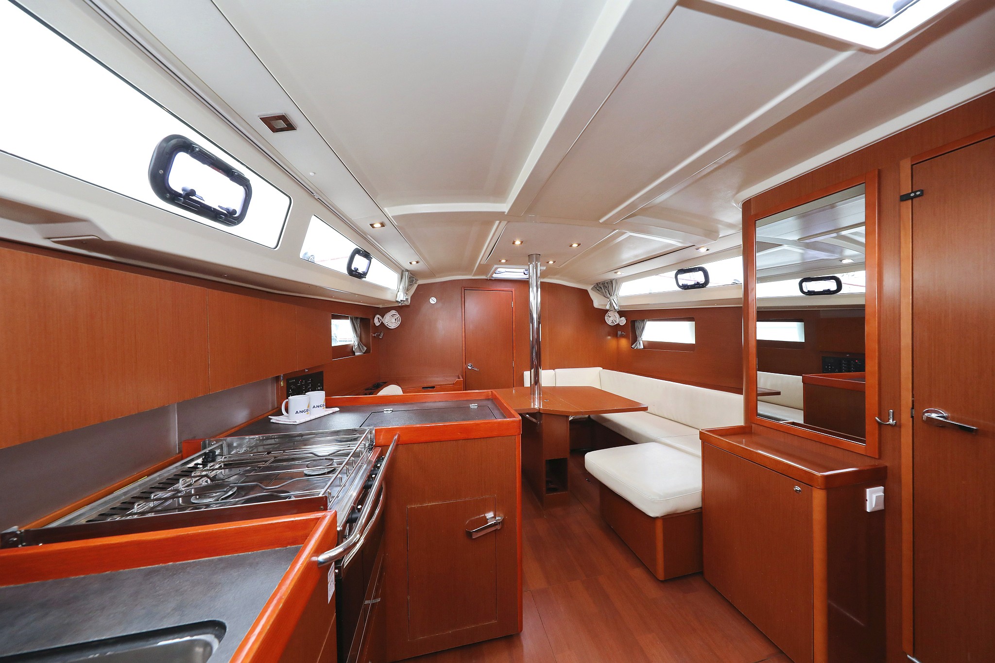 Oceanis 41.1, Dream Course | Yacht Charter Croatia