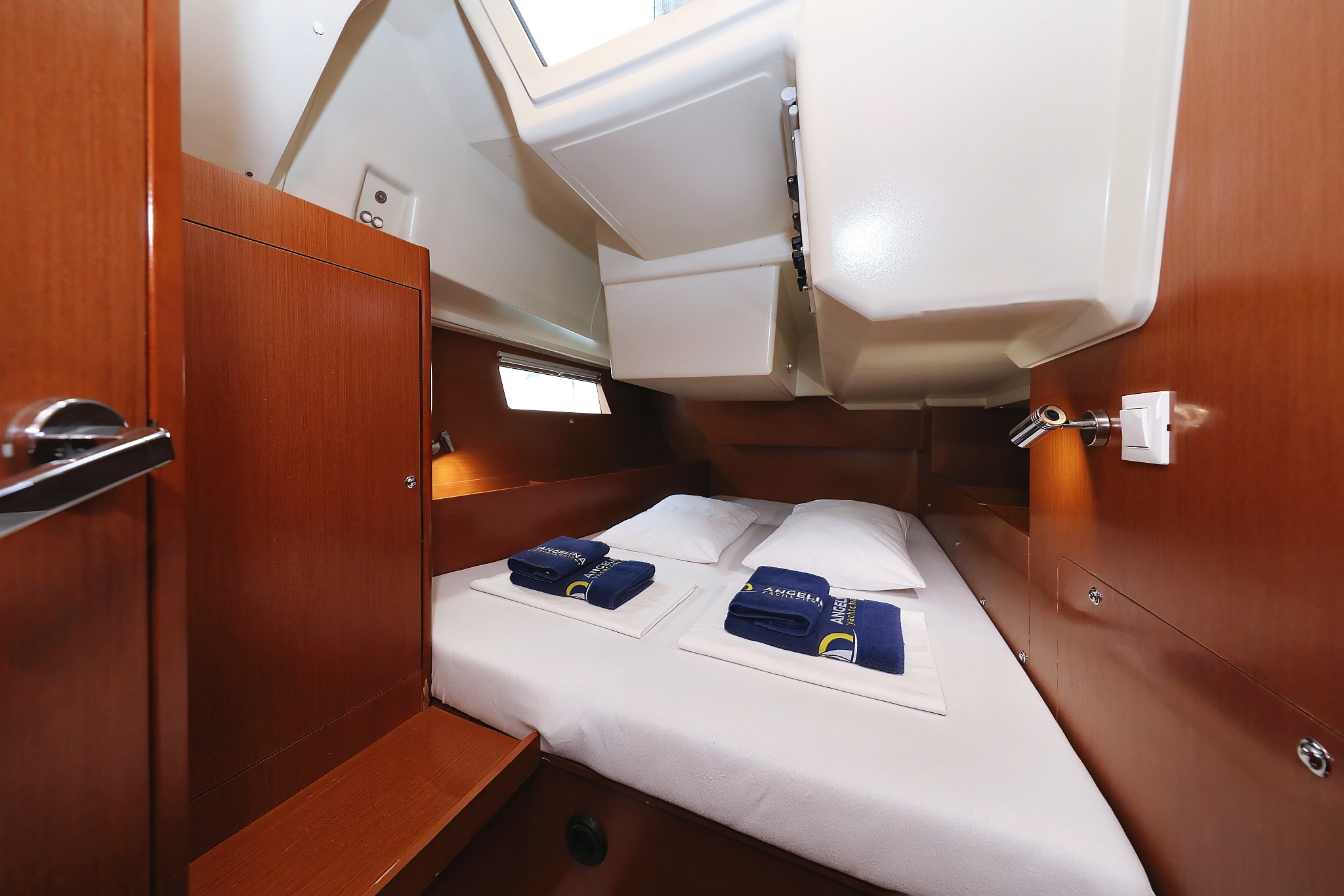 Oceanis 41.1, Dream Course | Yacht Charter Croatia