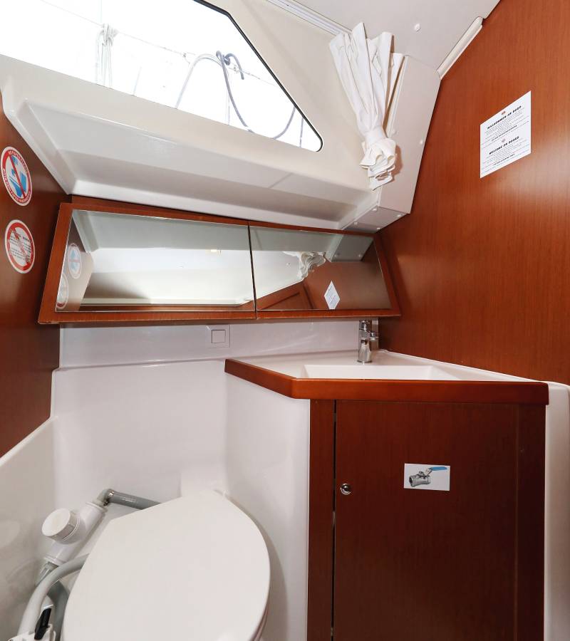 Oceanis 41.1, Dream Course | Yacht Charter Croatia