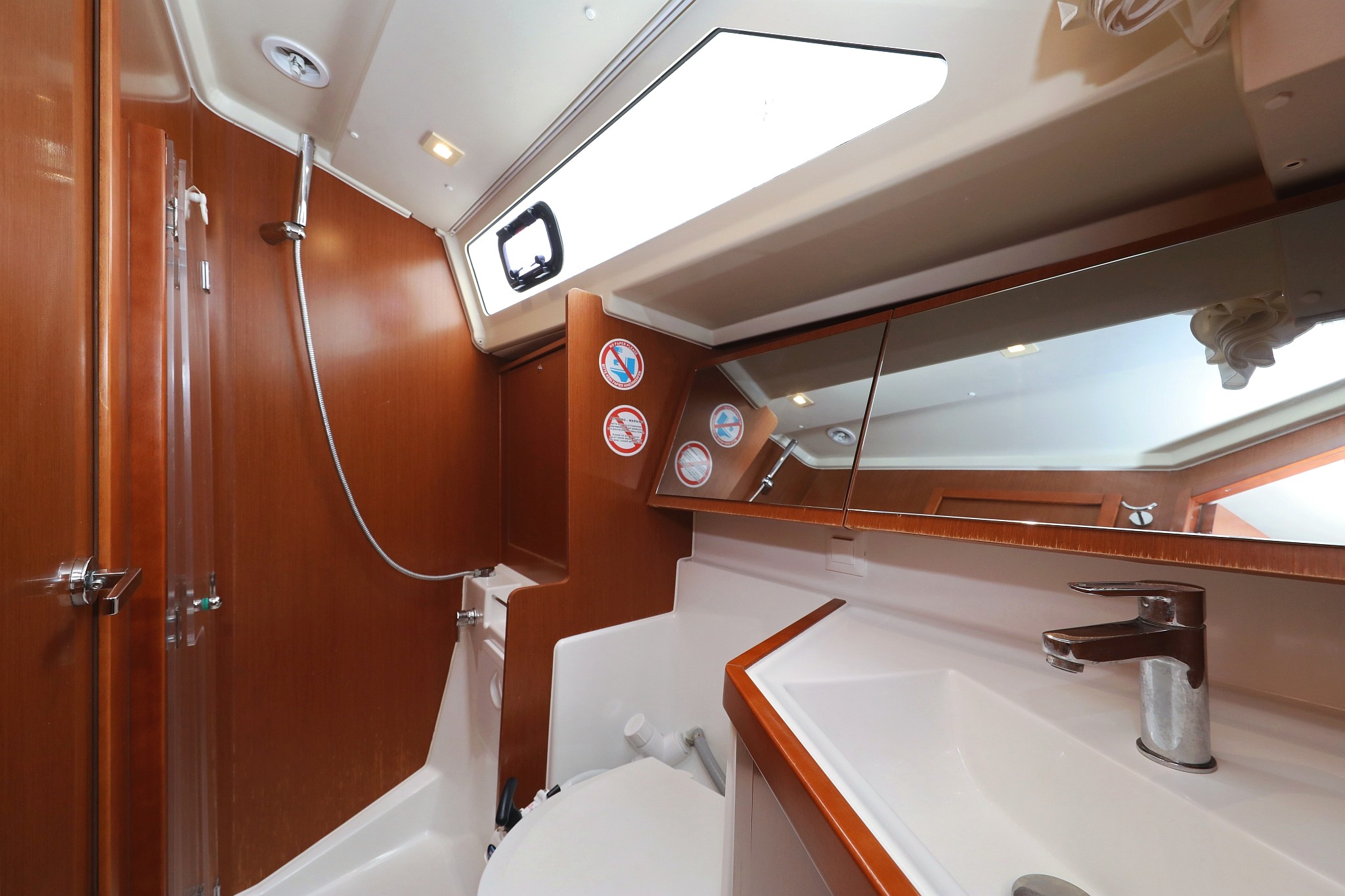 Oceanis 41.1, Dream Course | Yacht Charter Croatia