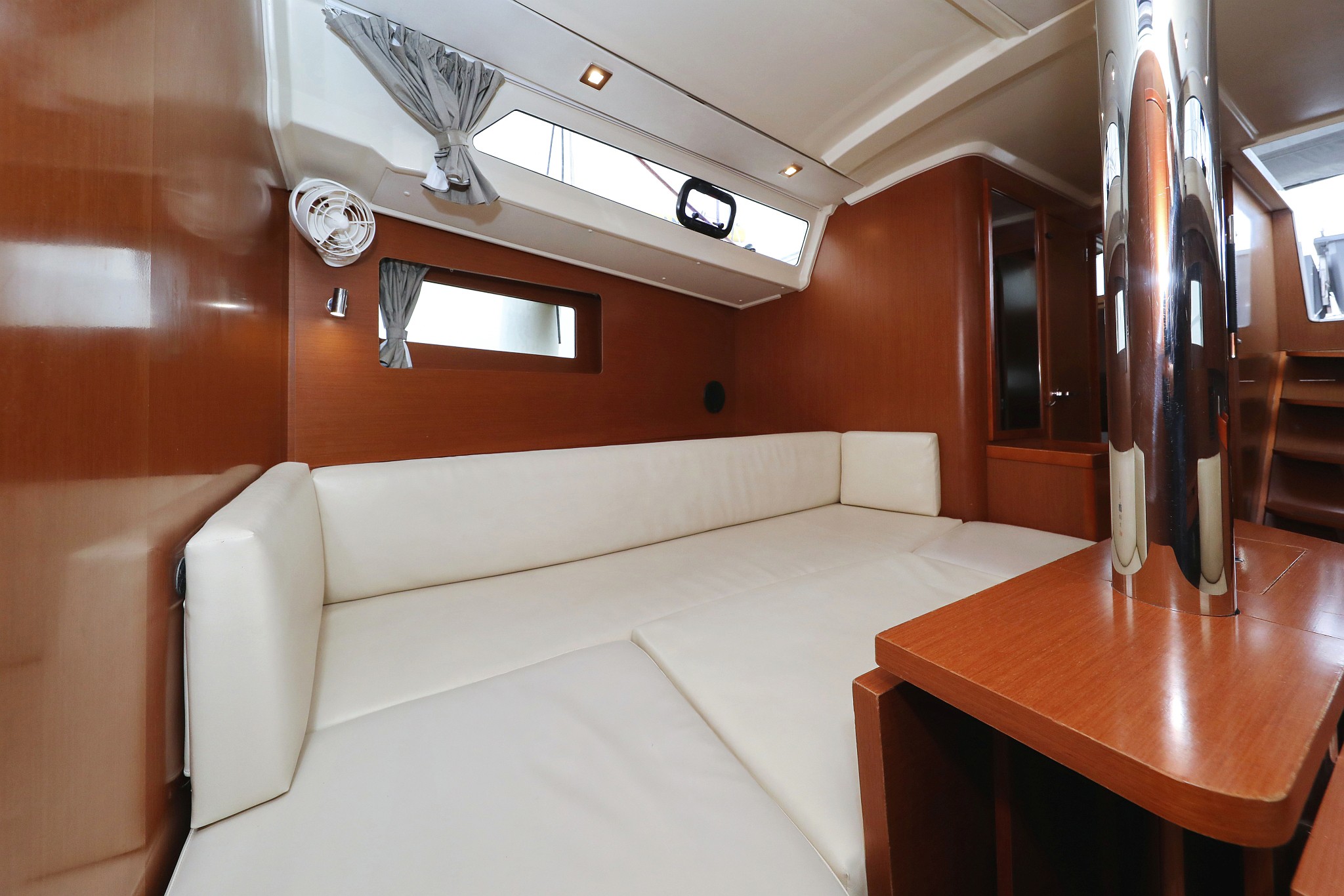 Oceanis 41.1, Dream Course | Yacht Charter Croatia