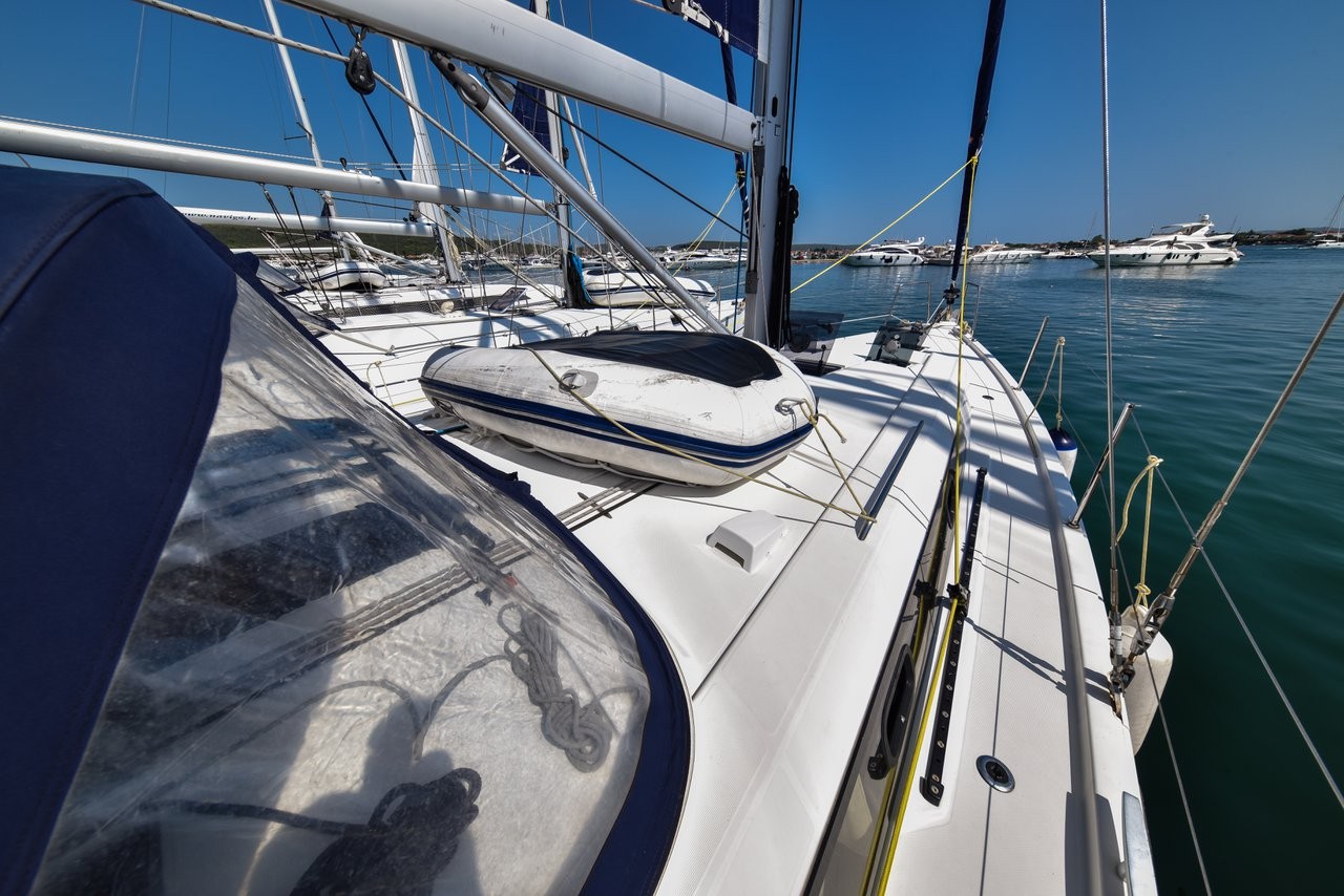Oceanis 41.1, 4Play | Yacht Charter Croatia