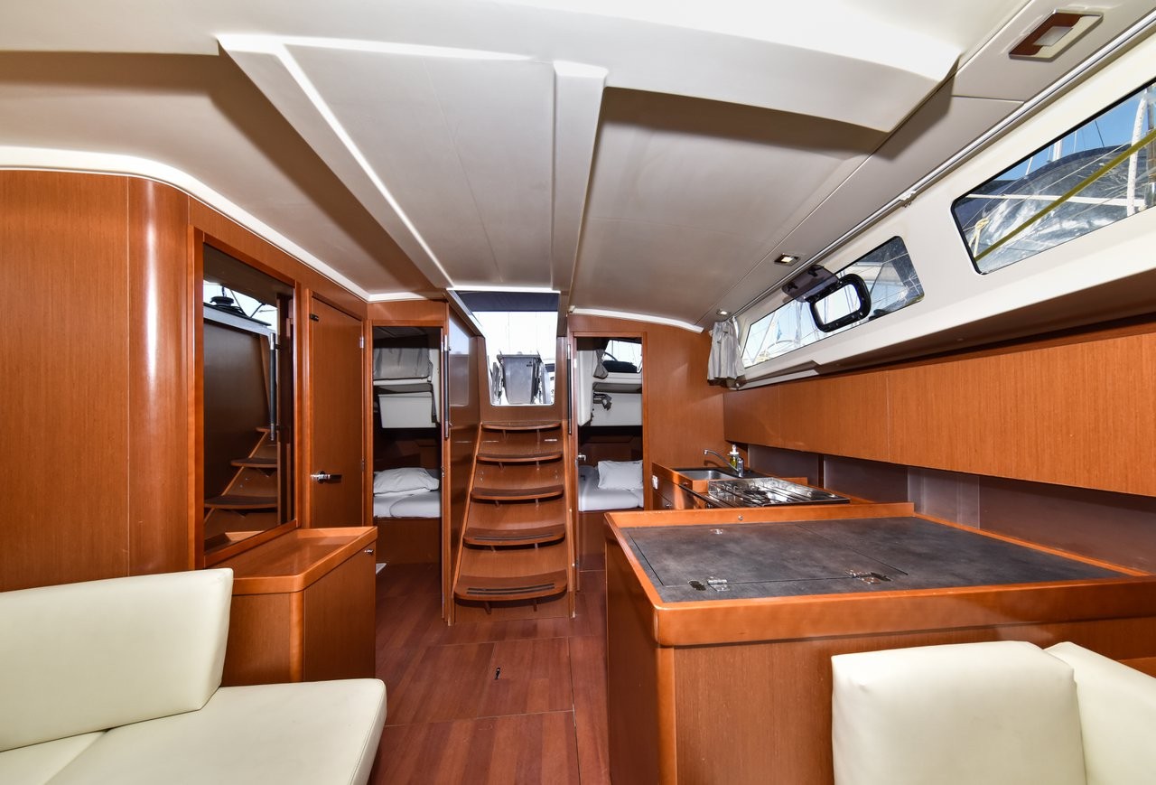 Oceanis 41.1, 4Play | Yacht Charter Croatia