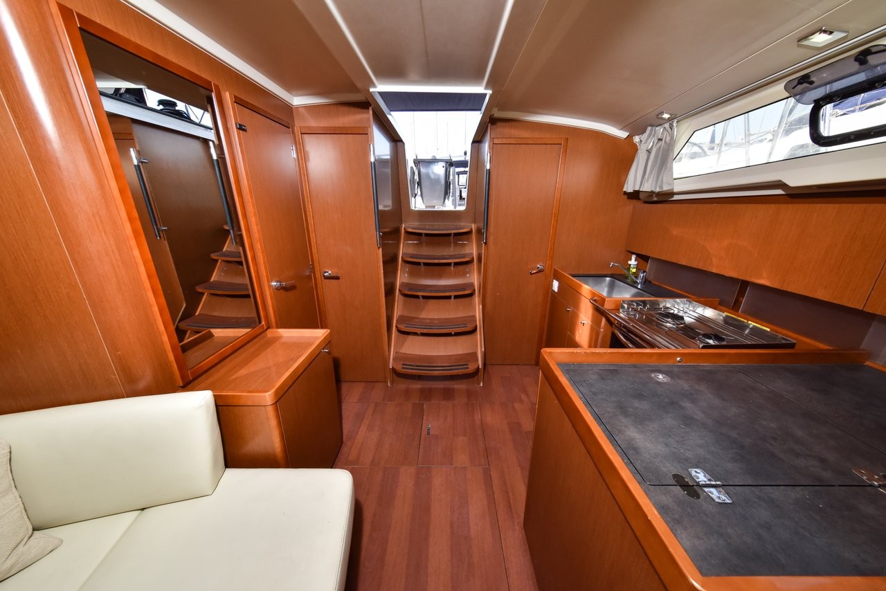 Oceanis 41.1, 4Play | Yacht Charter Croatia