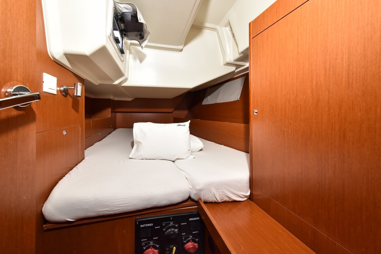Oceanis 41.1, 4Play | Yacht Charter Croatia