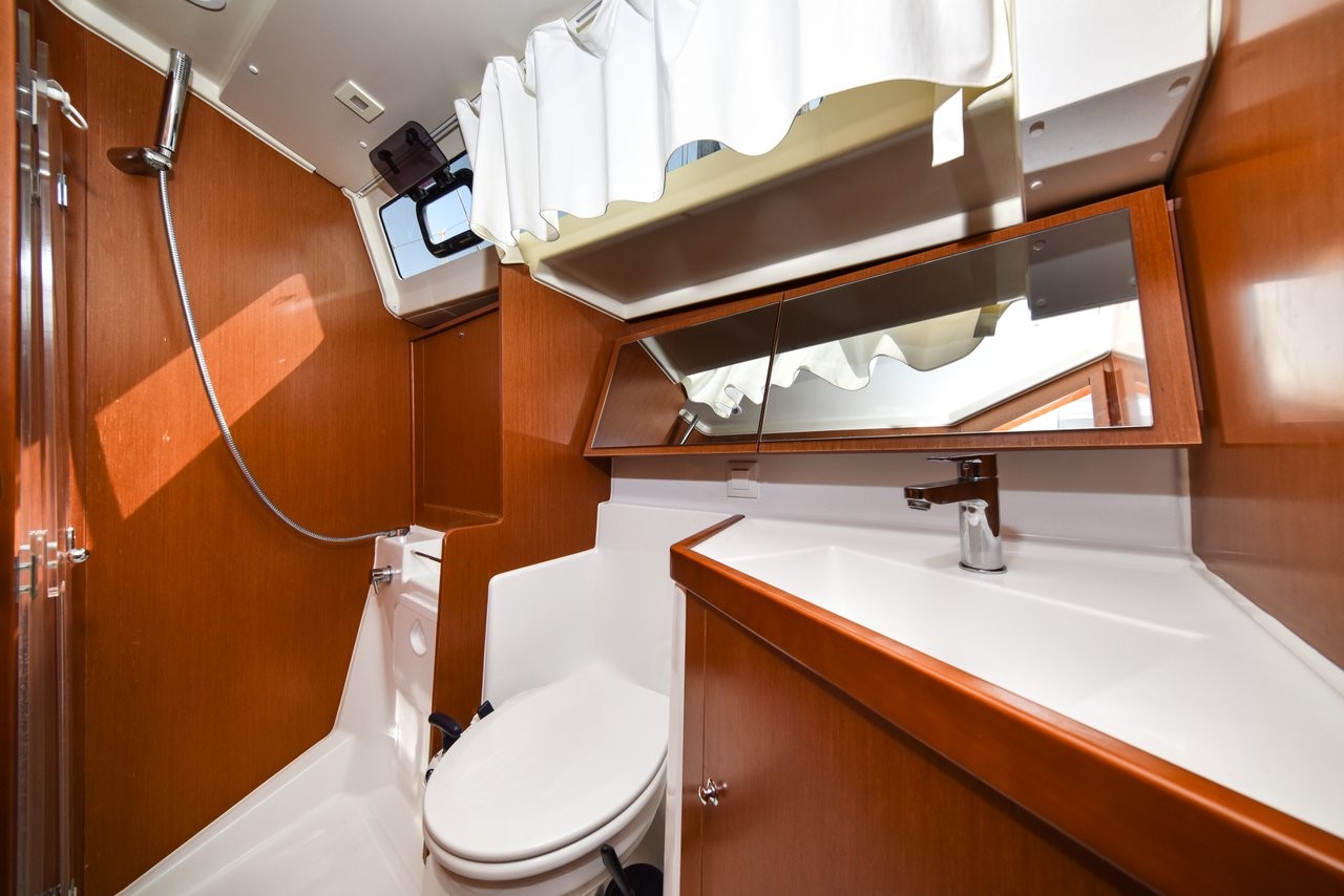 Oceanis 41.1, 4Play | Yacht Charter Croatia