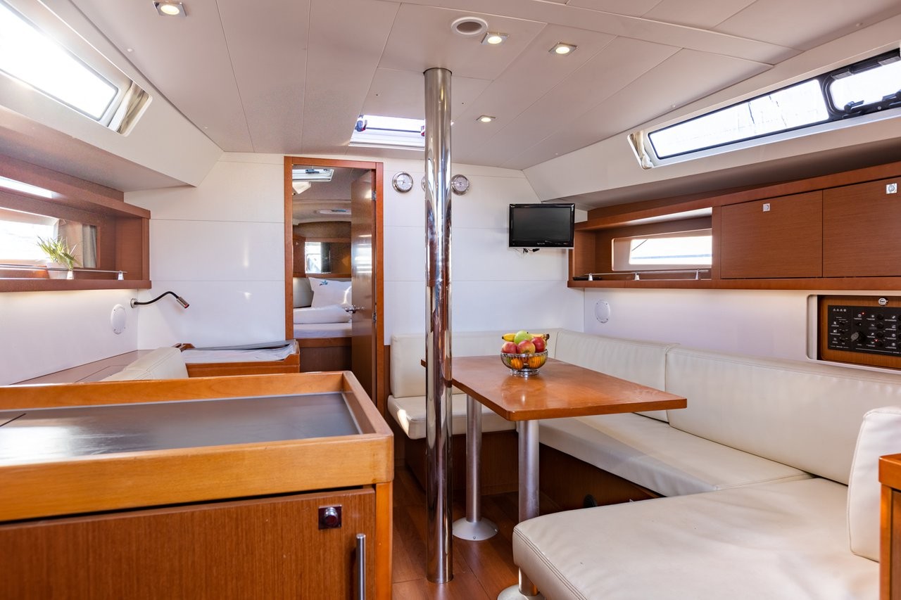 Oceanis 41.1, Buddy | Yacht Charter Croatia