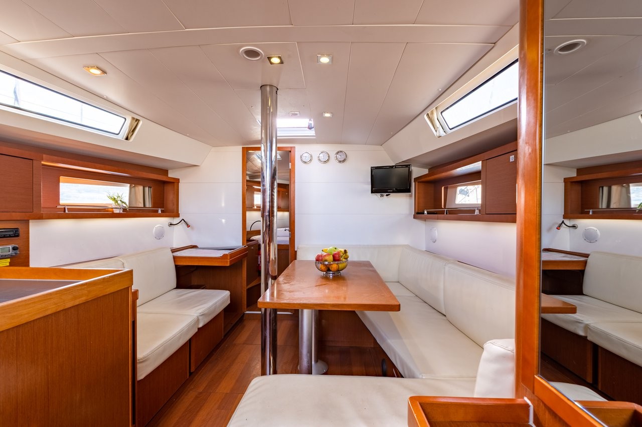 Oceanis 41.1, Buddy | Yacht Charter Croatia