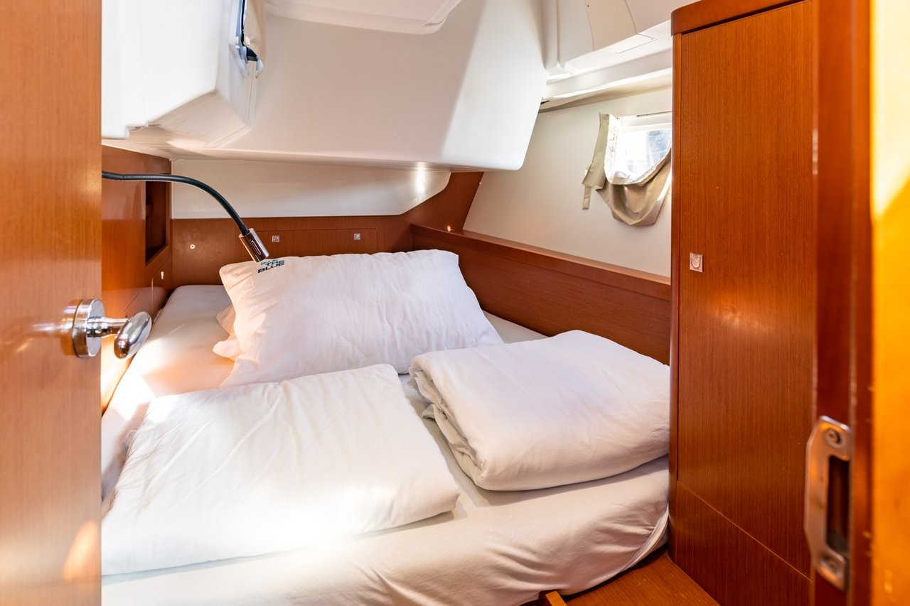 Oceanis 41.1, Buddy | Yacht Charter Croatia