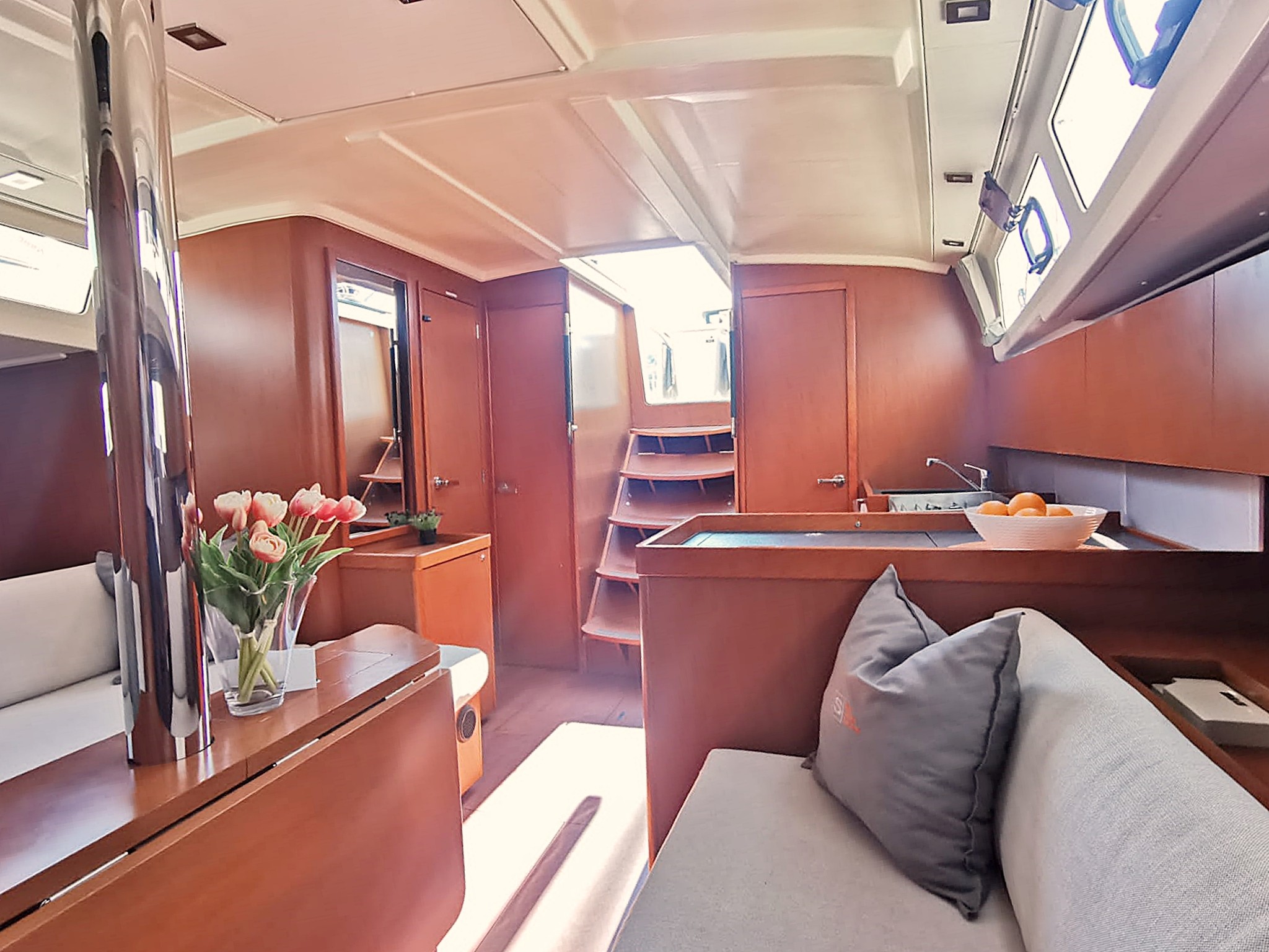 Oceanis 41.1, First | Yacht Charter Croatia