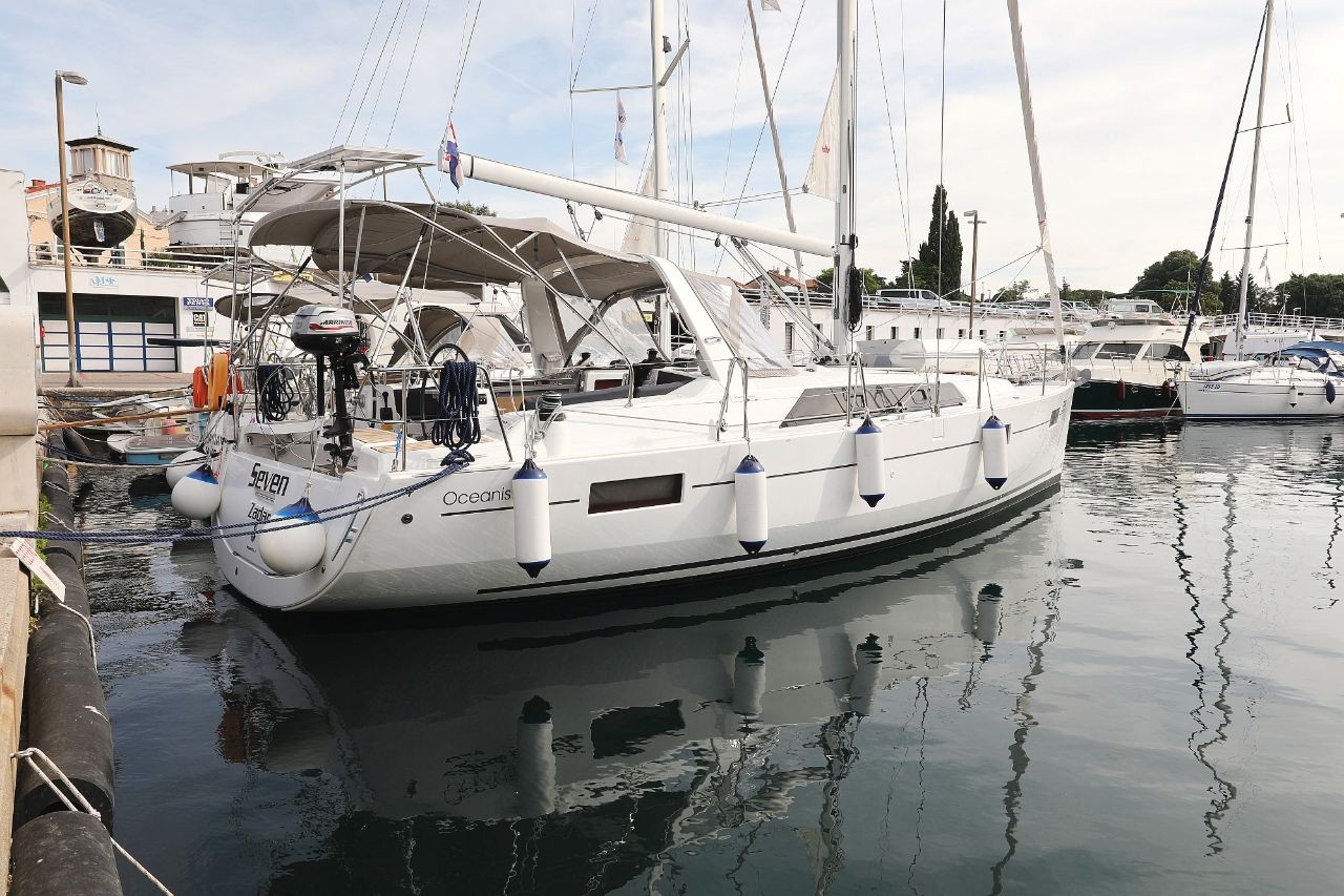Oceanis 41.1, Seven | Yacht Charter Croatia