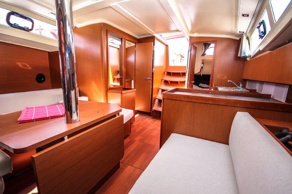 Oceanis 41.1, Porterusa | Yacht Charter Croatia