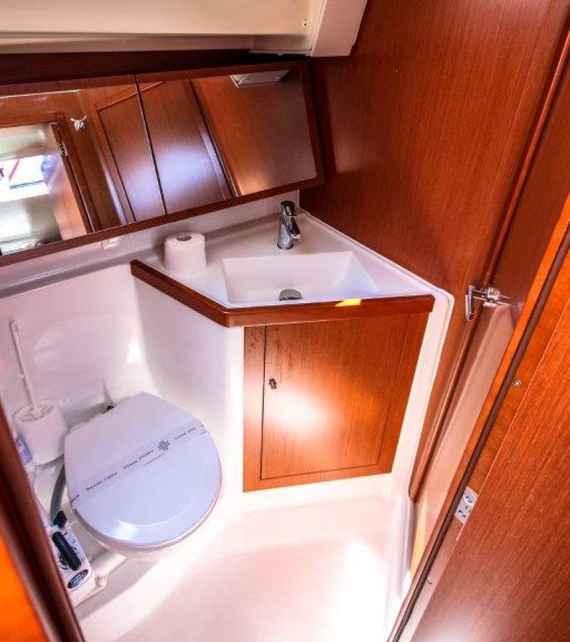 Oceanis 41.1, Porterusa | Yacht Charter Croatia
