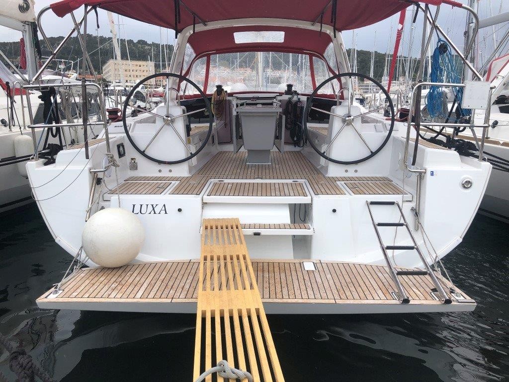 Oceanis 41.1, Luxa | Yacht Charter Croatia