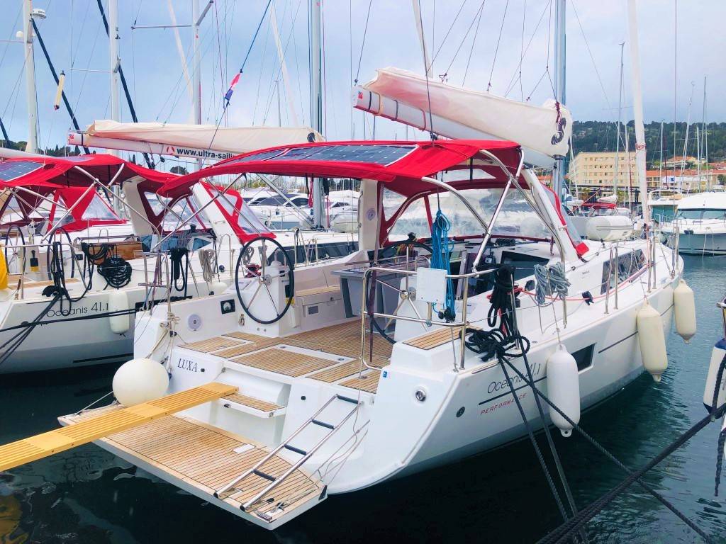 Oceanis 41.1, Luxa | Yacht Charter Croatia