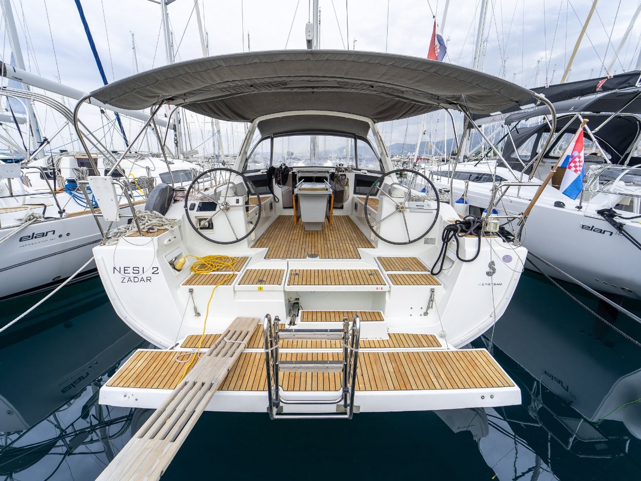 Oceanis 45, Nesi 2 | Yacht Charter Croatia