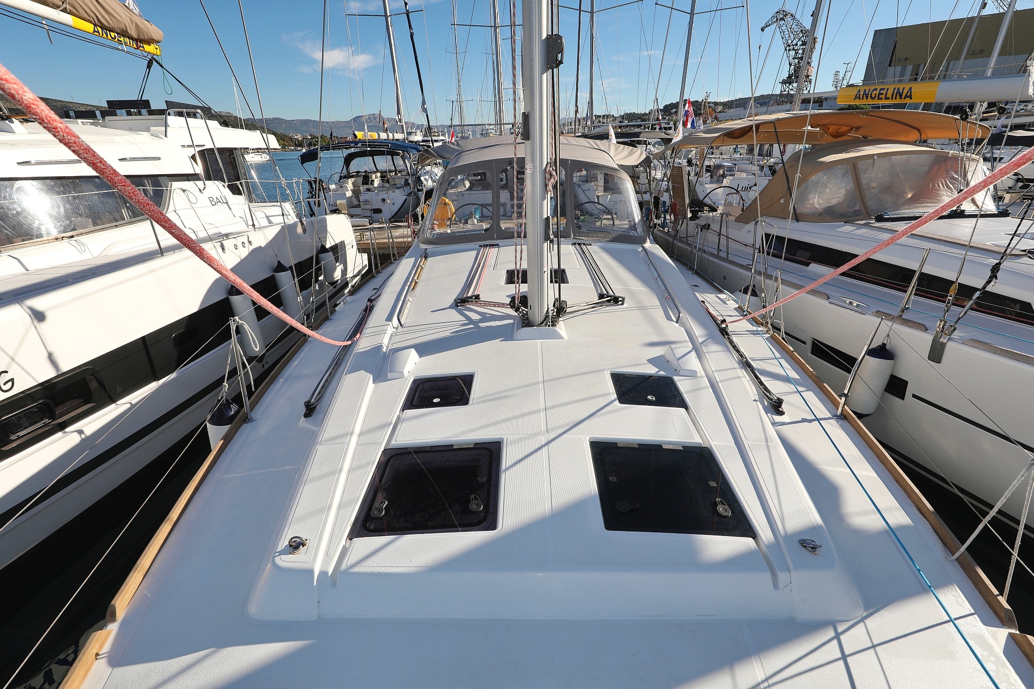Oceanis 45, Barbarella | Yacht Charter Croatia