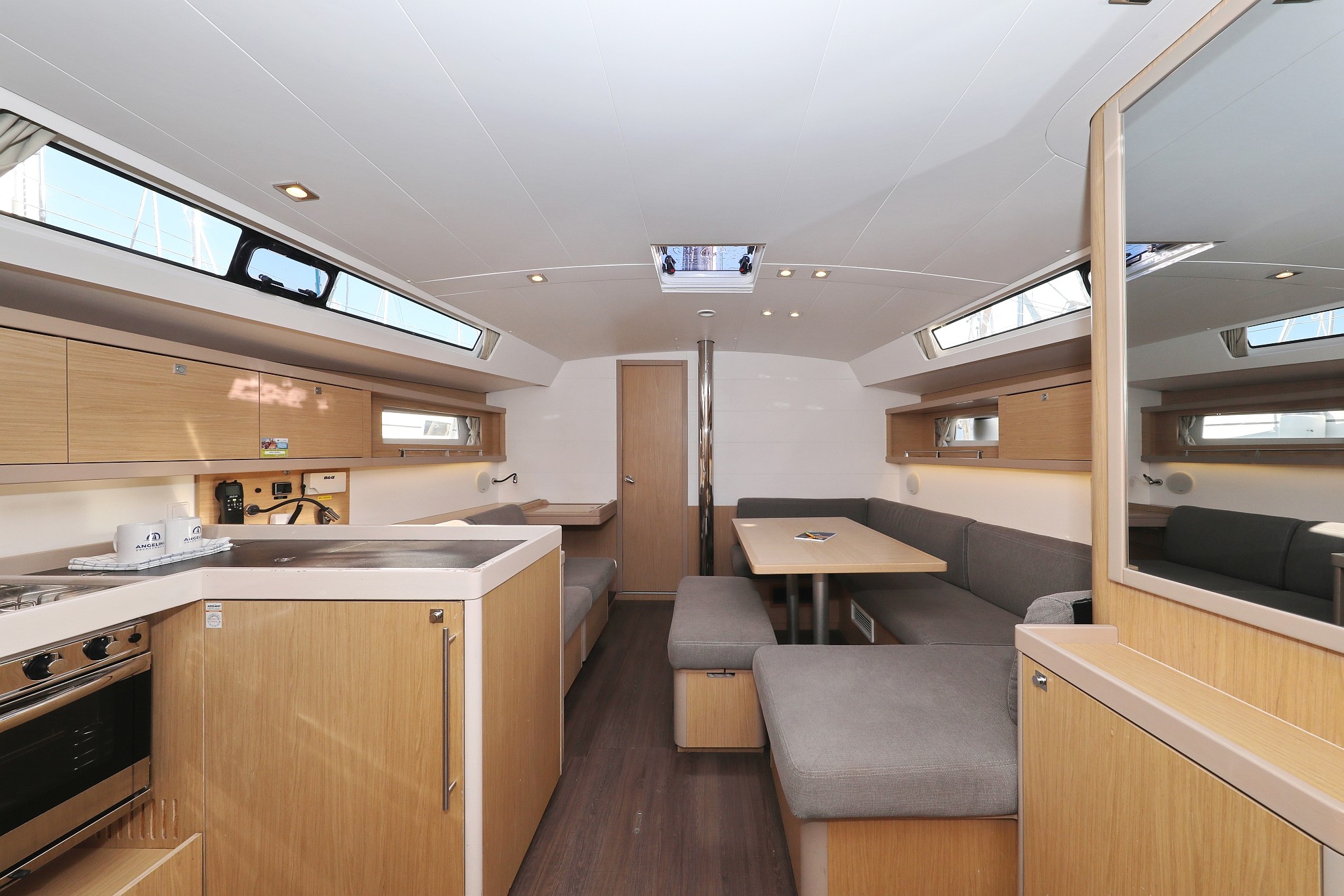 Oceanis 45, Barbarella | Yacht Charter Croatia